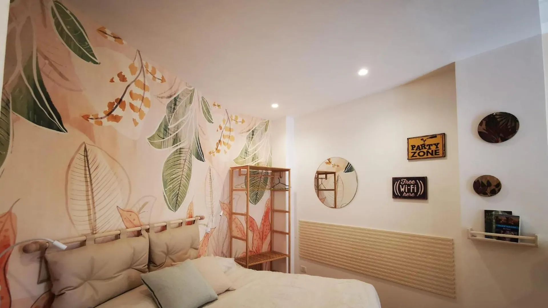 Apuleio 11 Apartment Rome